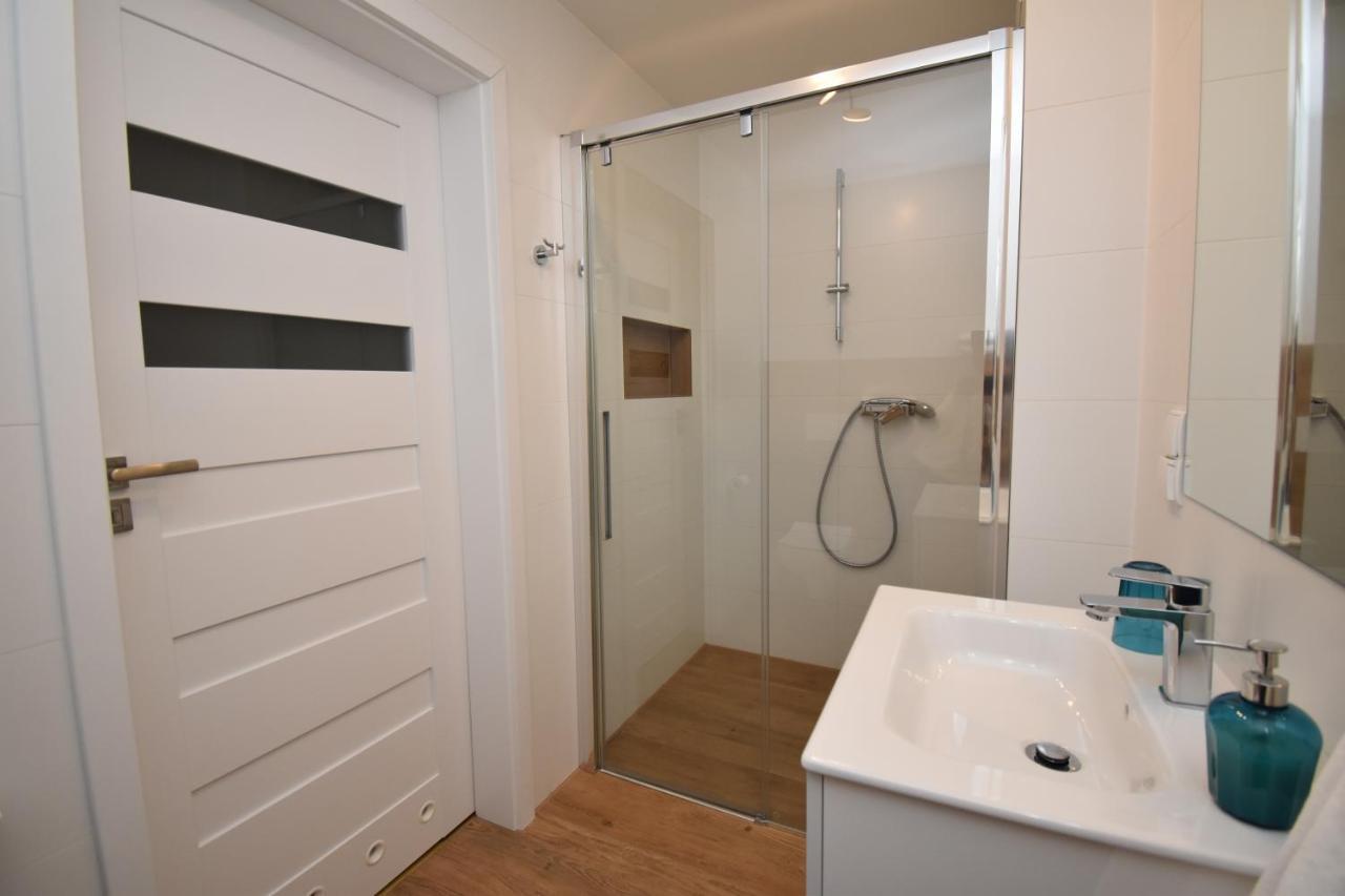 שצ'צ'ירק Apartamenty Pod Skalitem מראה חיצוני תמונה